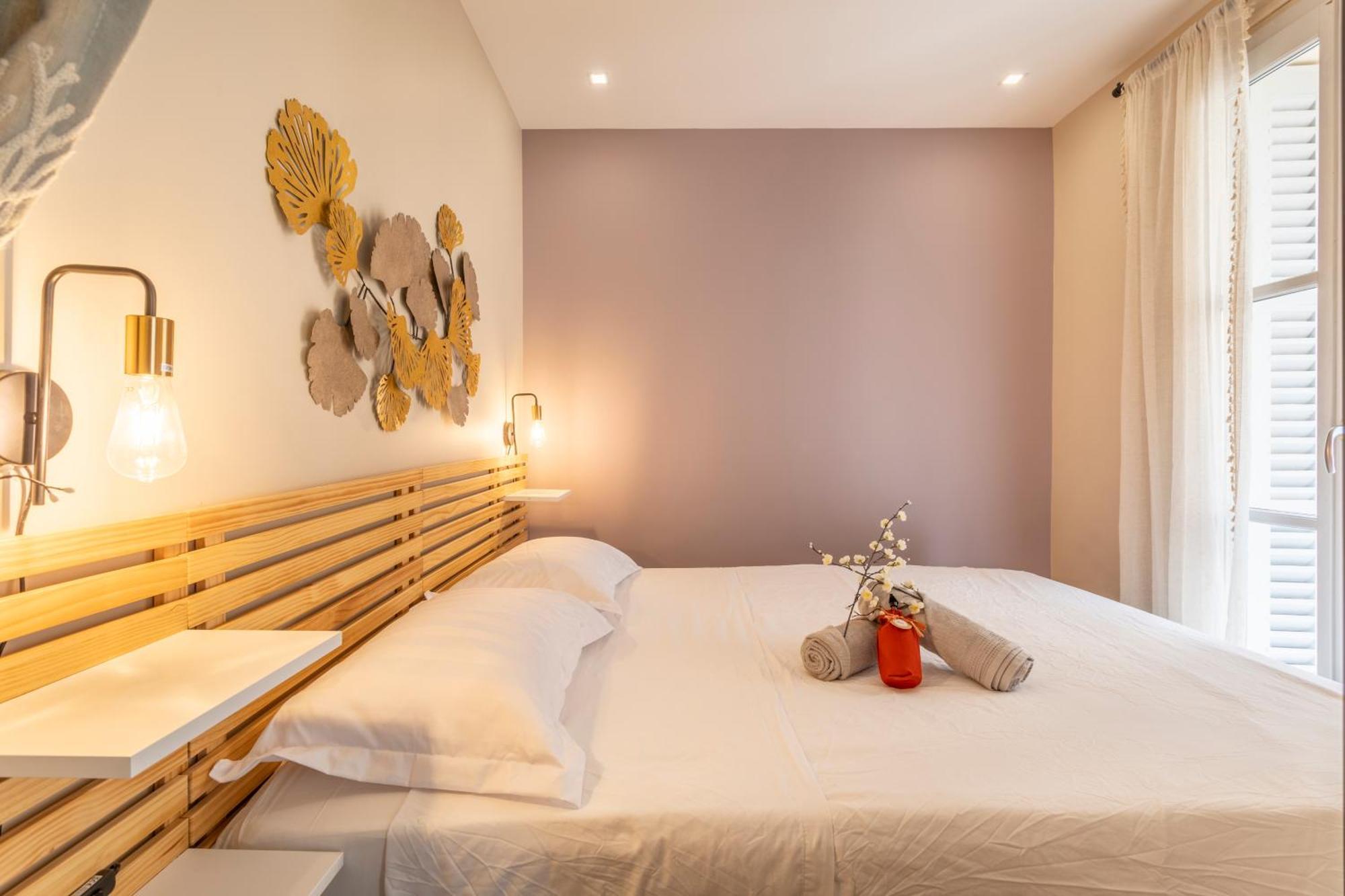 Adira Marseille Montgrand 2 Etoiles Apartment Bagian luar foto