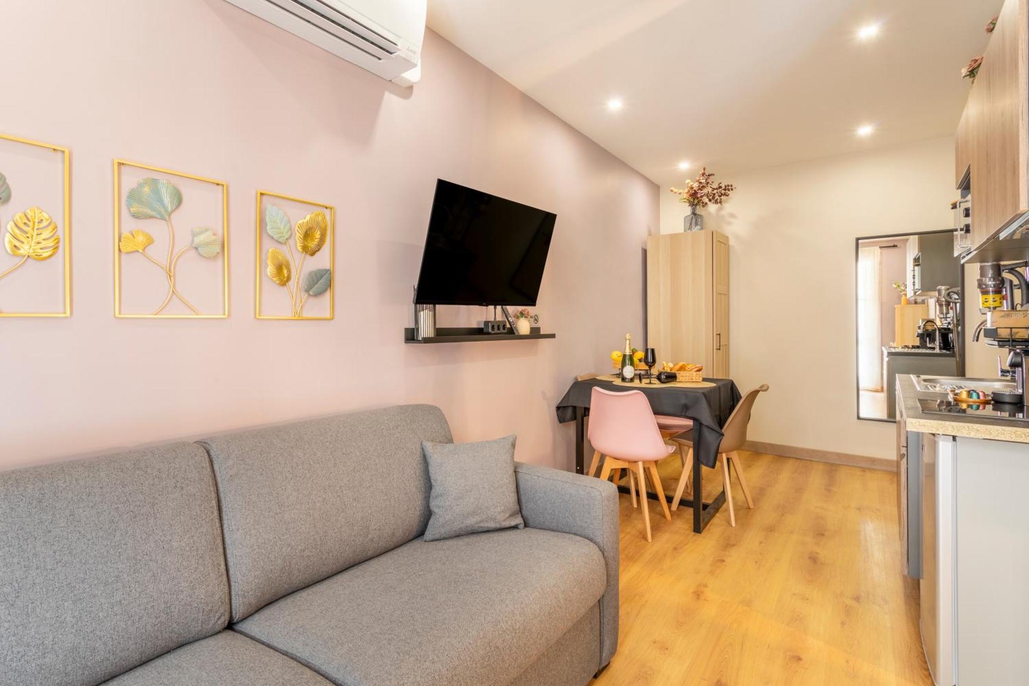 Adira Marseille Montgrand 2 Etoiles Apartment Bagian luar foto