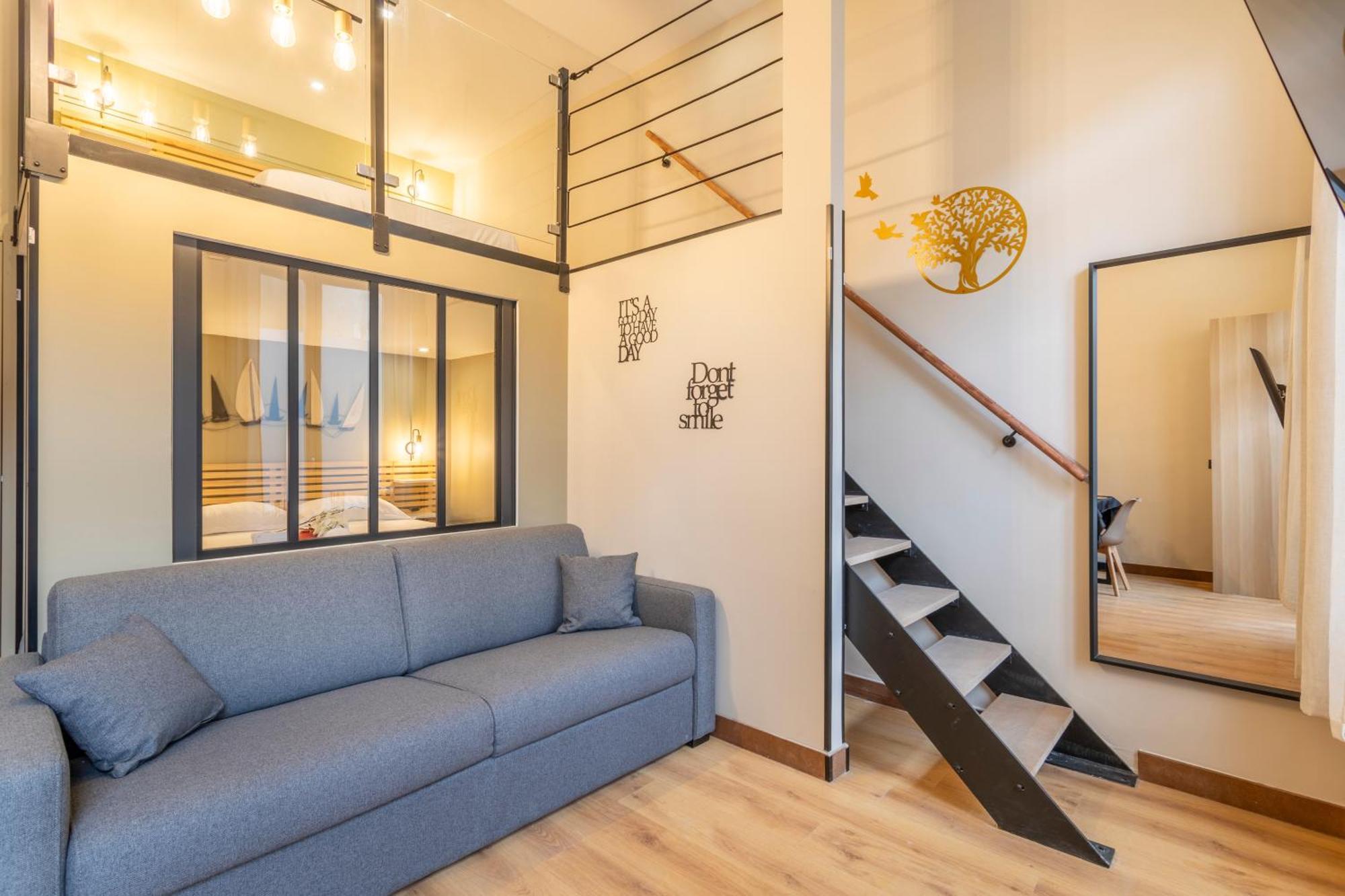 Adira Marseille Montgrand 2 Etoiles Apartment Bagian luar foto